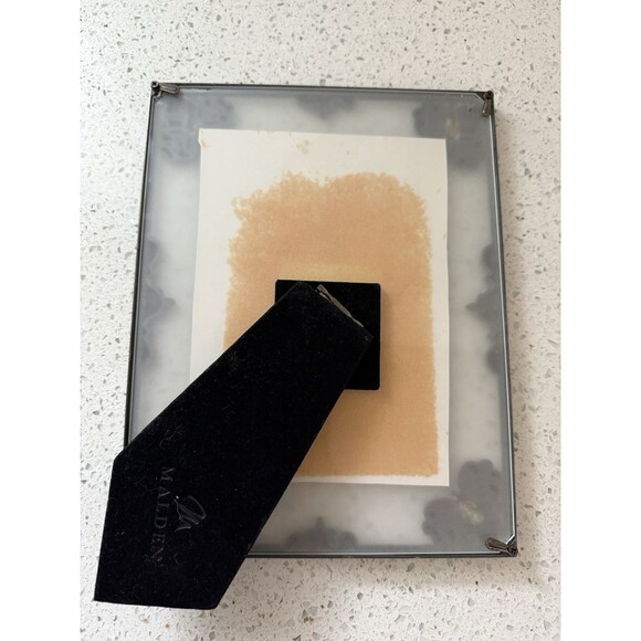 Malden Designs Picture Frame Hearts & Love 5x7 Floating Photo Glass Pewter New - Picture 3 of 5